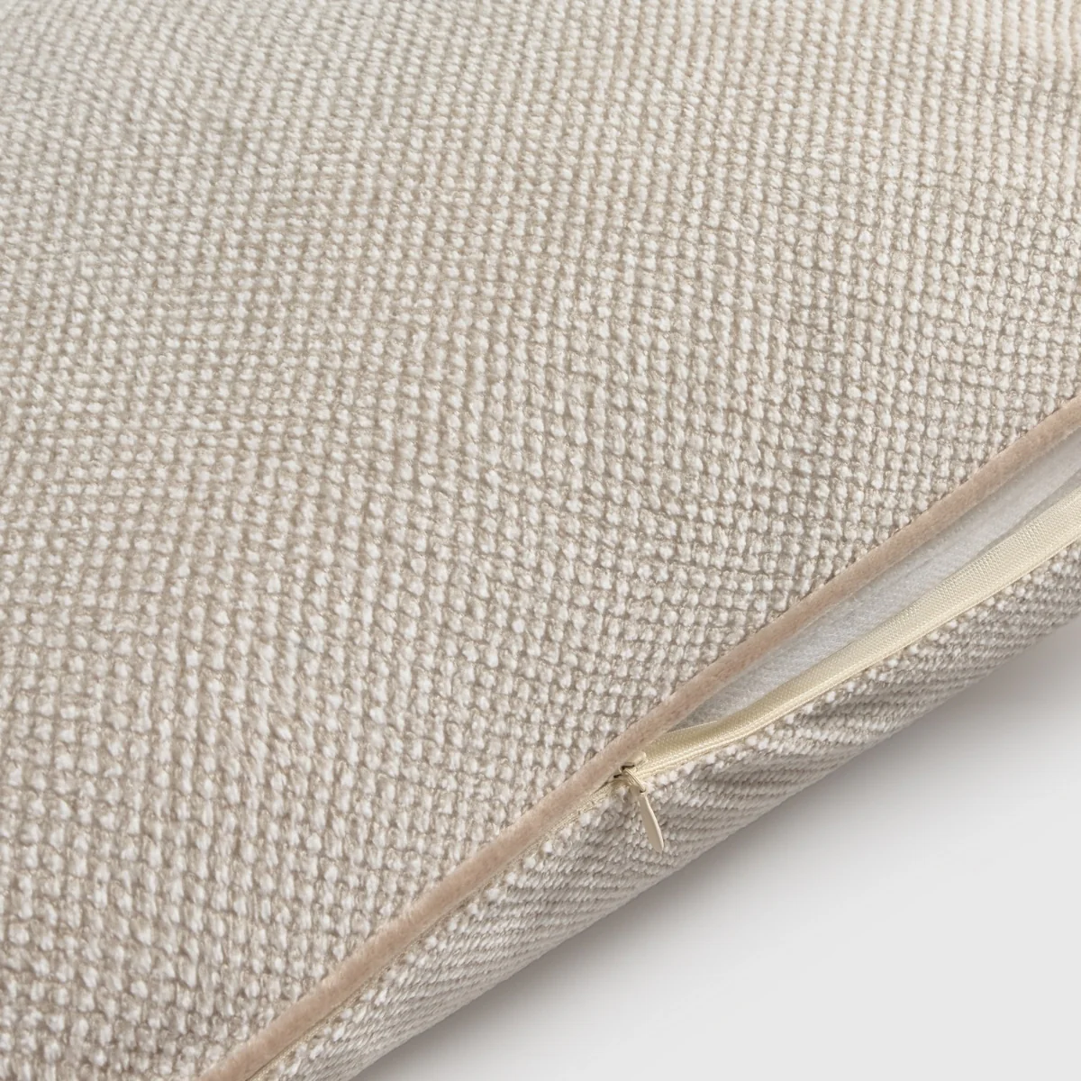 Funda de cojín con vivo decorativo Chernec - Image 2