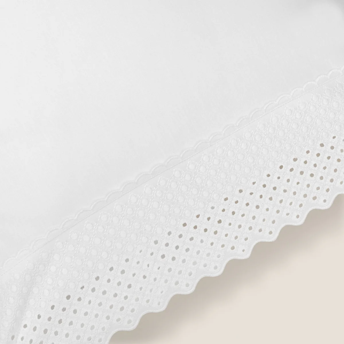 Funda de almohada algodón percal 200 hilos bordado calado Texbrod - Image 3