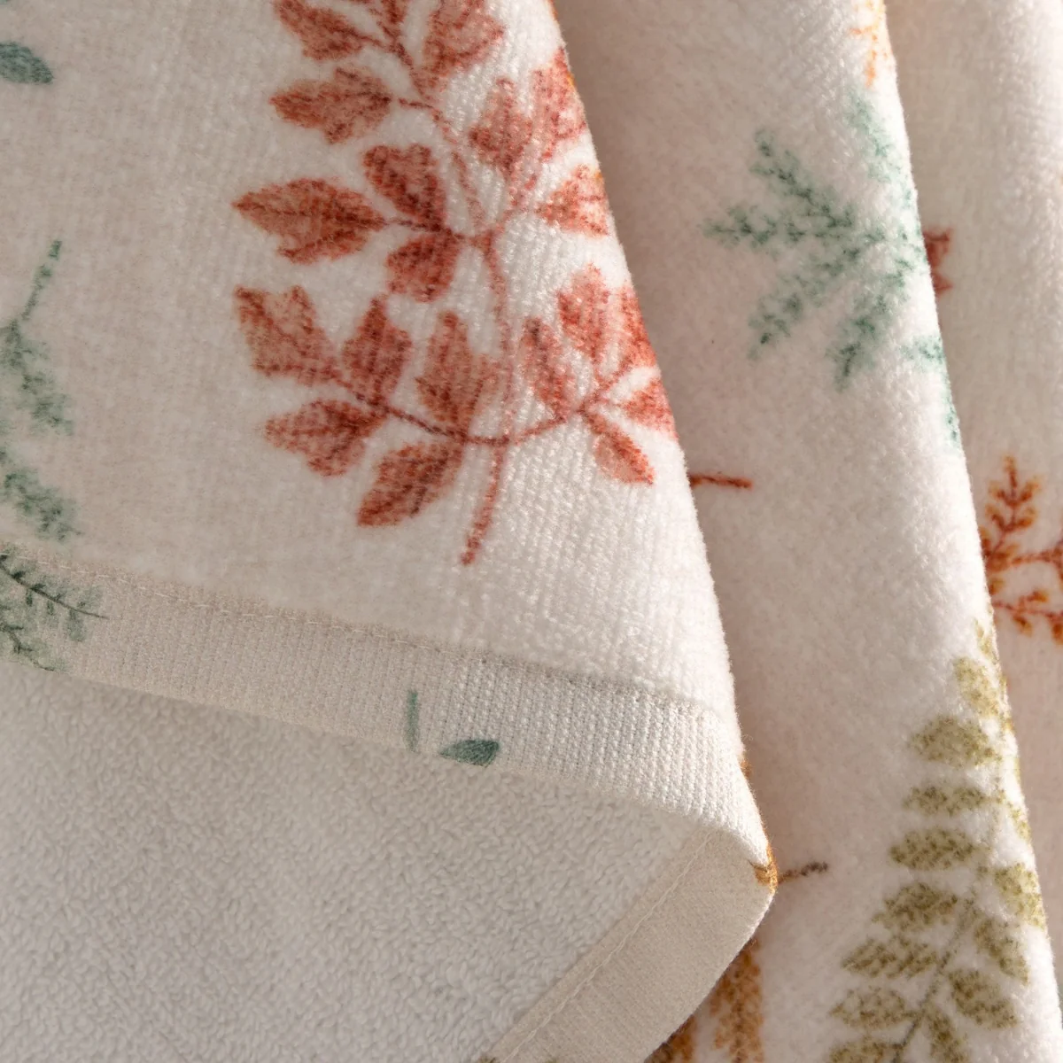 Toalla de baño algodón velour estampado hojas Seafto - Image 3